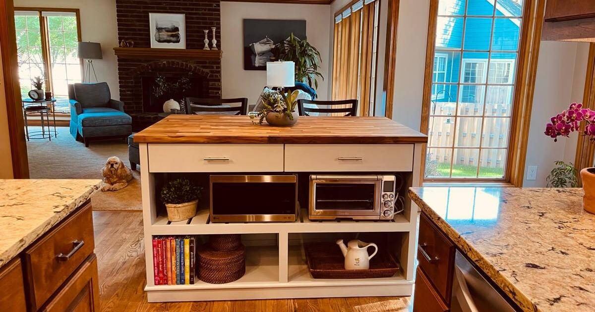 custom built island for 700 in Olathe, KS Finds — Nextdoor