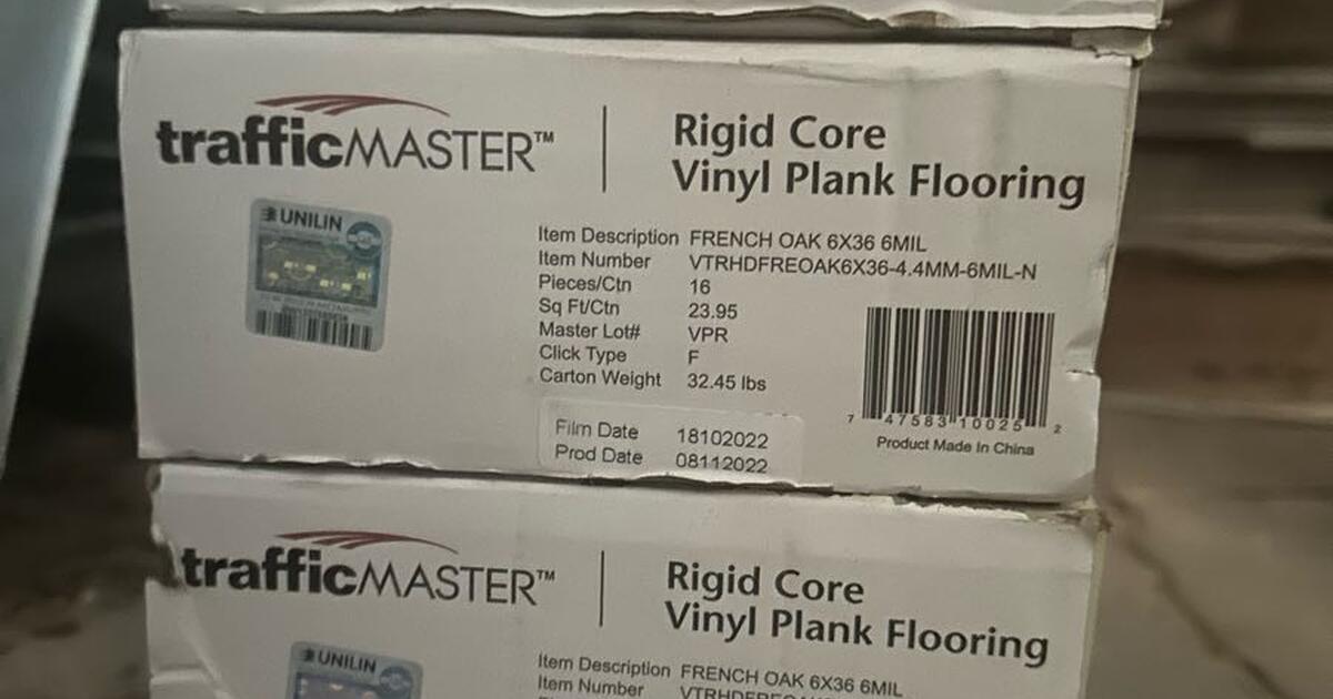 Laminated vinyl plank flooring for 225 in Huntsville, TX For Sale