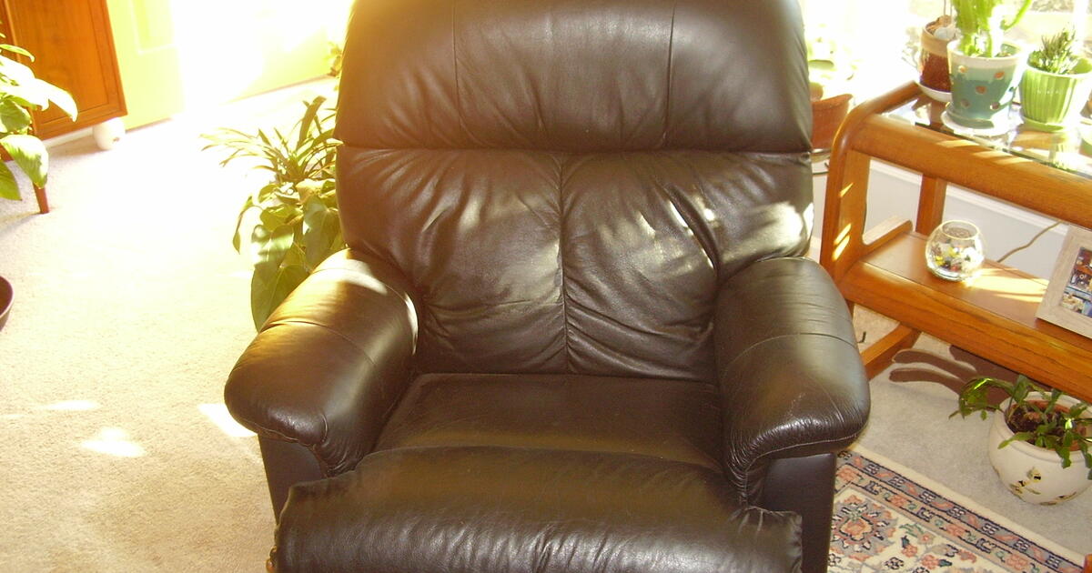 Lazy Boy Recliner for 100 in Wilmington, NC For Sale & Free — Nextdoor