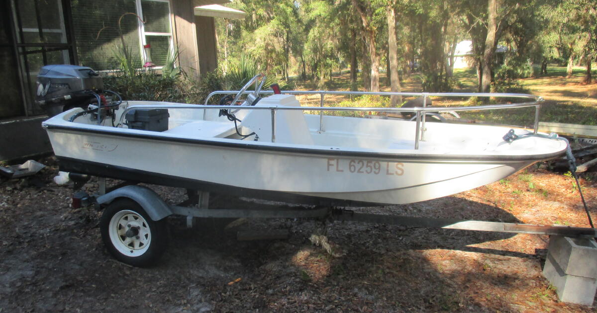 12-boston-whaler-center-console-for-5400-in-dunnellon-fl-for-sale