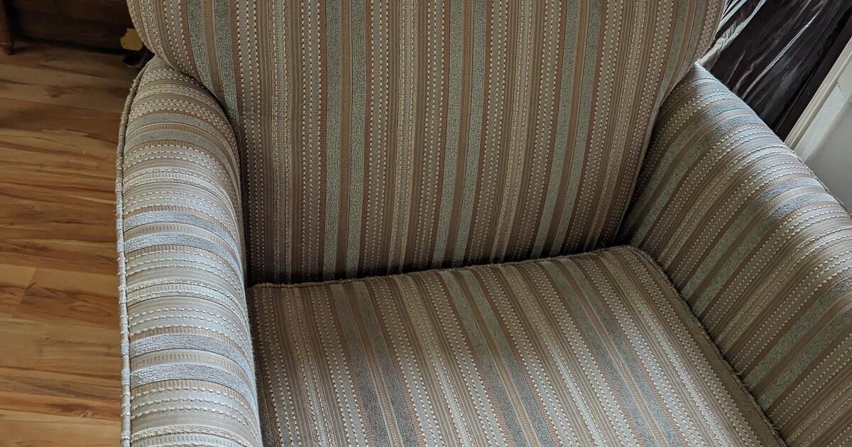 Couches And Chair for Free in Everett, WA For Sale & Free — Nextdoor