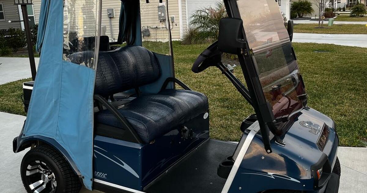 1999 Club Car DS Electric Golf Cart for 4100 in The Villages, FL For