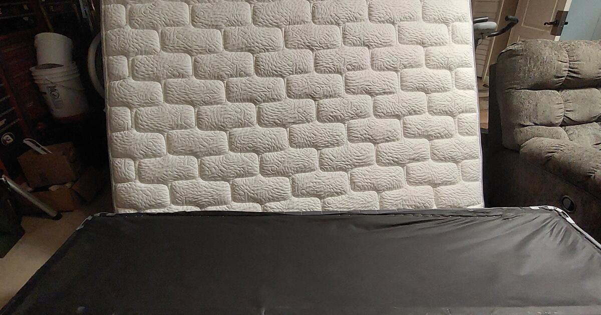 King Mattress and bases for Free in Clermont, FL Finds — Nextdoor