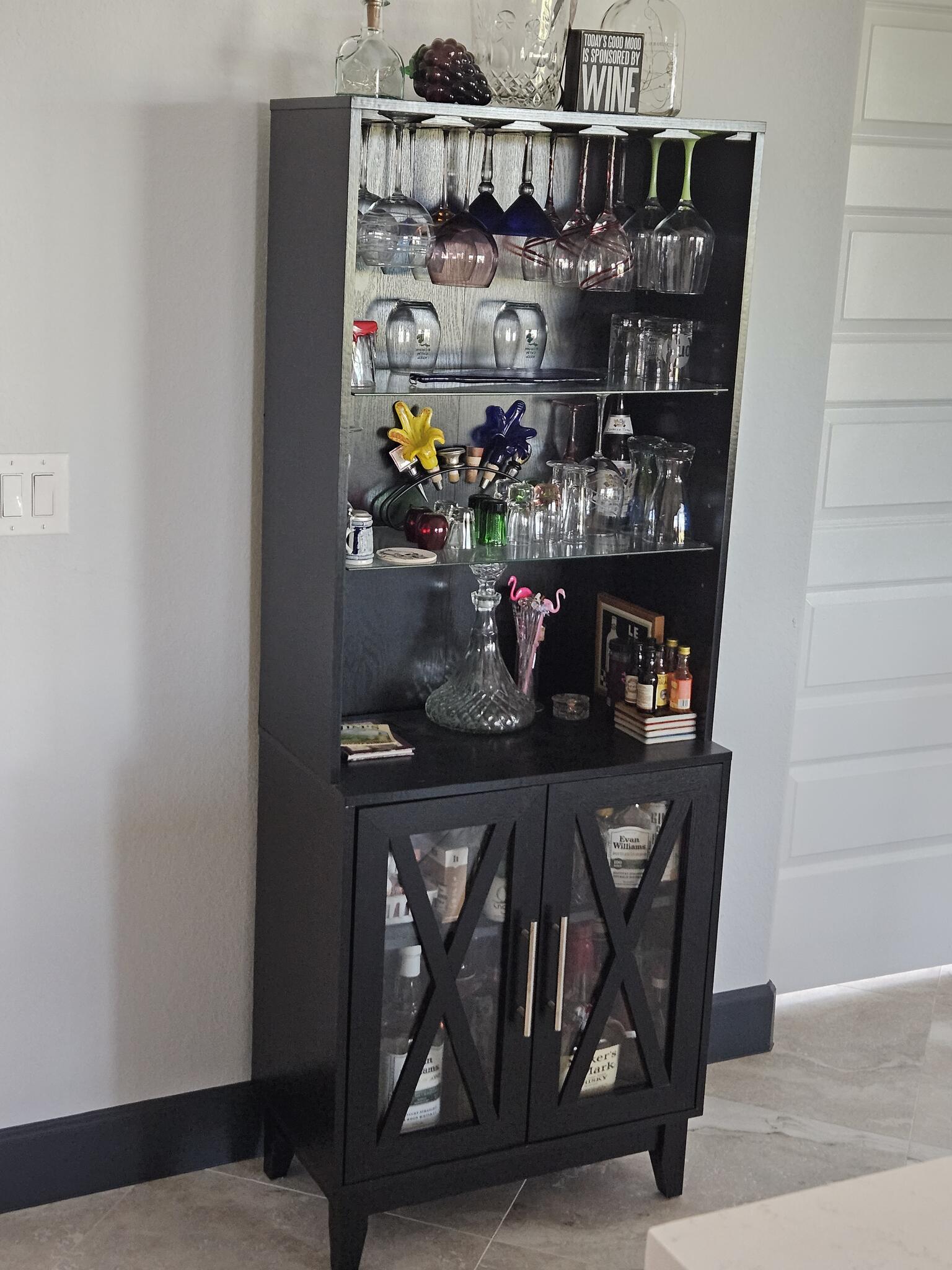 Wine/ Bar for 105 in Punta Gorda, FL For Sale & Free — Nextdoor