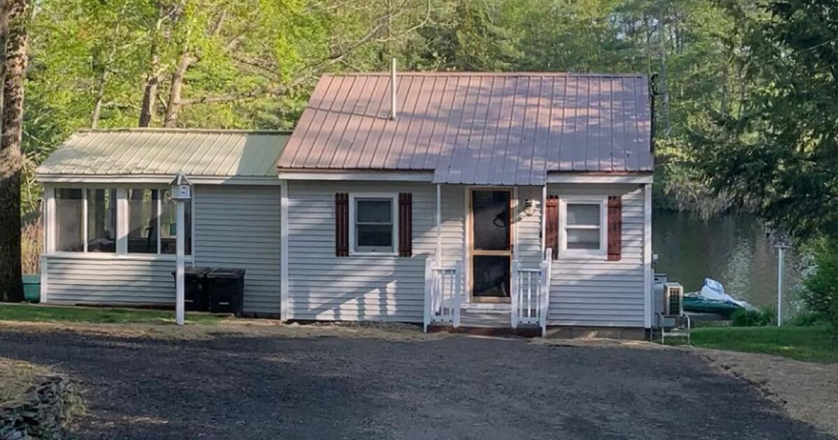 One bedroom waterfront cottage maine for 1295 in Amesbury, MA For