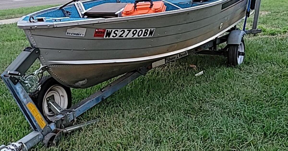 Grumman 14 Foot Fishing Boat for 750 in Janesville, WI For Sale