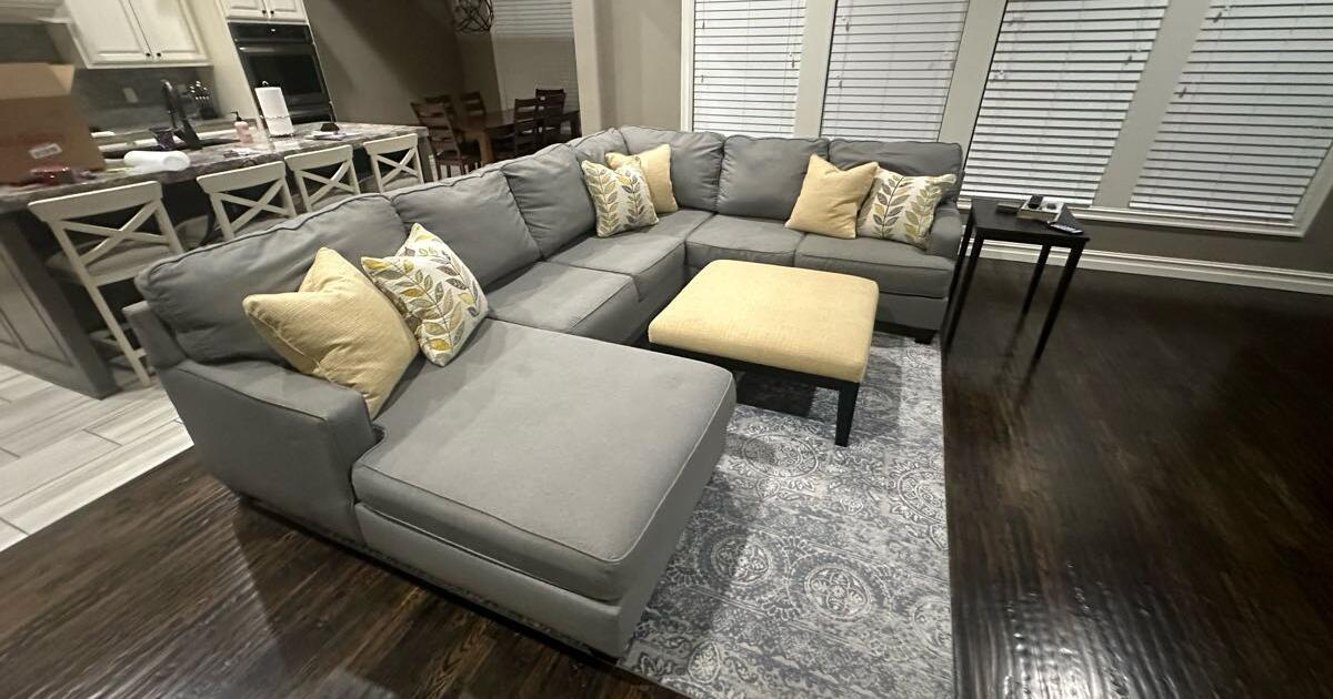 Multiple Sectional Couches For Sale for 1 in Tulsa, OK For Sale