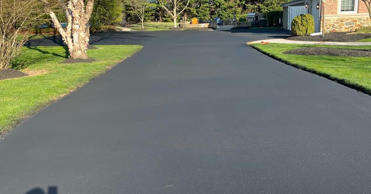 Asphalt and driveway sealer for sale for 30 in Hanover, MD For Sale