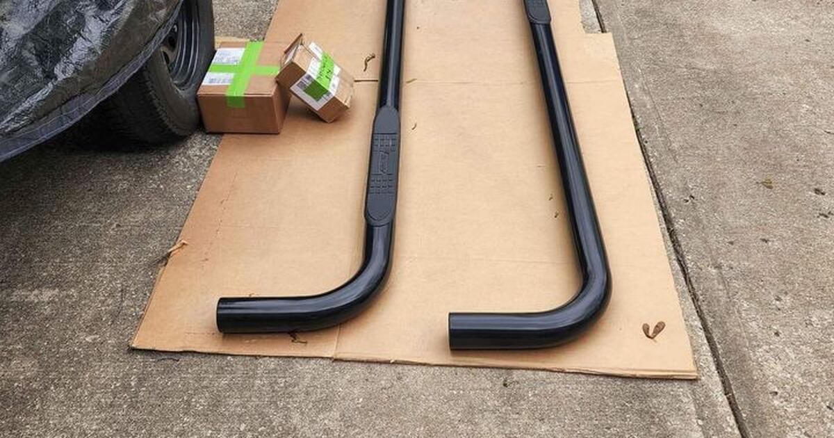 New 197387 chevy c10 Step Bars black for 135 in Shawnee, KS For