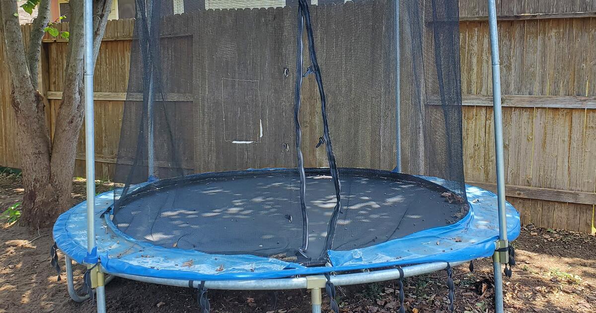 Free small trampoline (already taken apart) for Free in New Braunfels