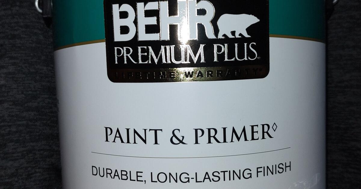 Behr paint & primer1 gallon Ultra Prue White for 20 in Louisville, KY For Sale & Free