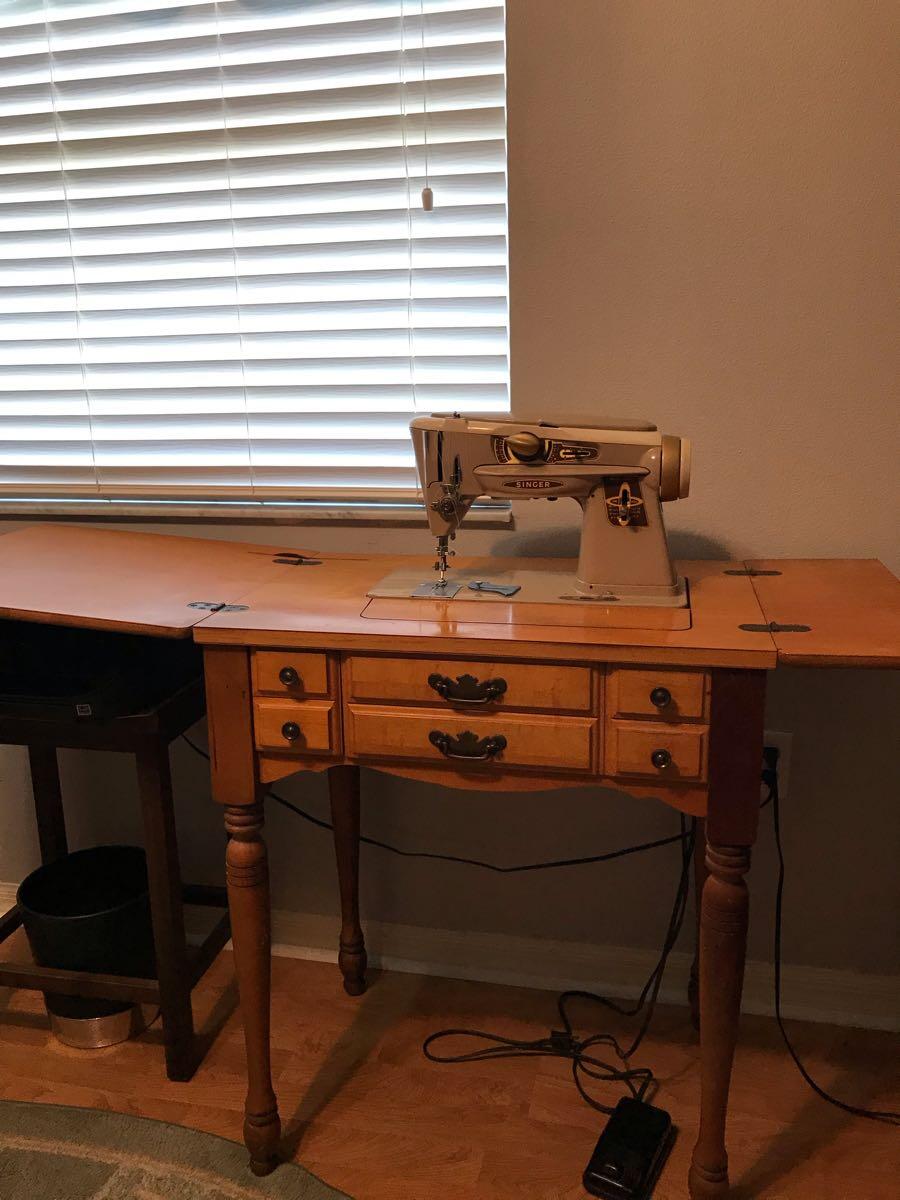 Singer sewing machine for 50 in Leesburg, FL For Sale & Free — Nextdoor