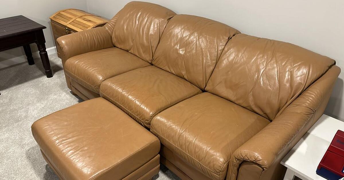 FREE COUCH! for Free in Louisville, KY For Sale & Free — Nextdoor