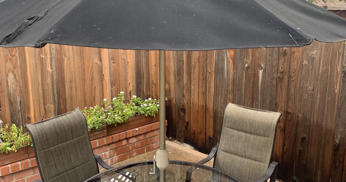 Moving sale TOMORROW 2713 Cardinal Dr. Costa Mesa for Free in Costa