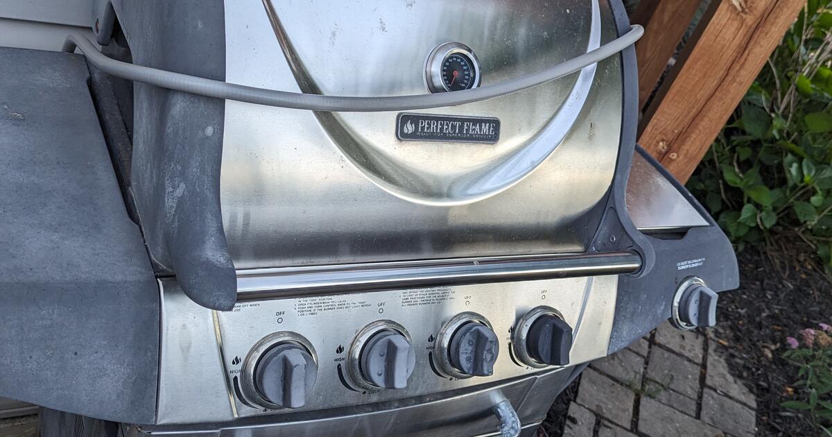 CURB ALERT Perfect Flame Gas Grill Scrap Metal (Kingsley of