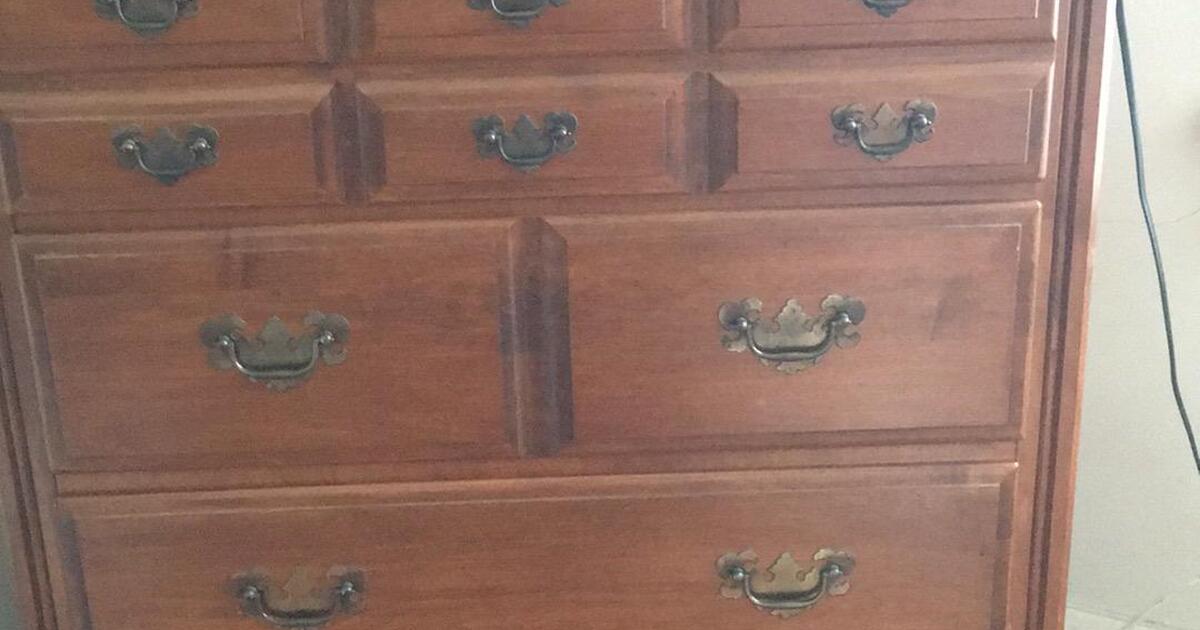 Bureau Heywood Wakefield for 100 in West Chester, PA For Sale