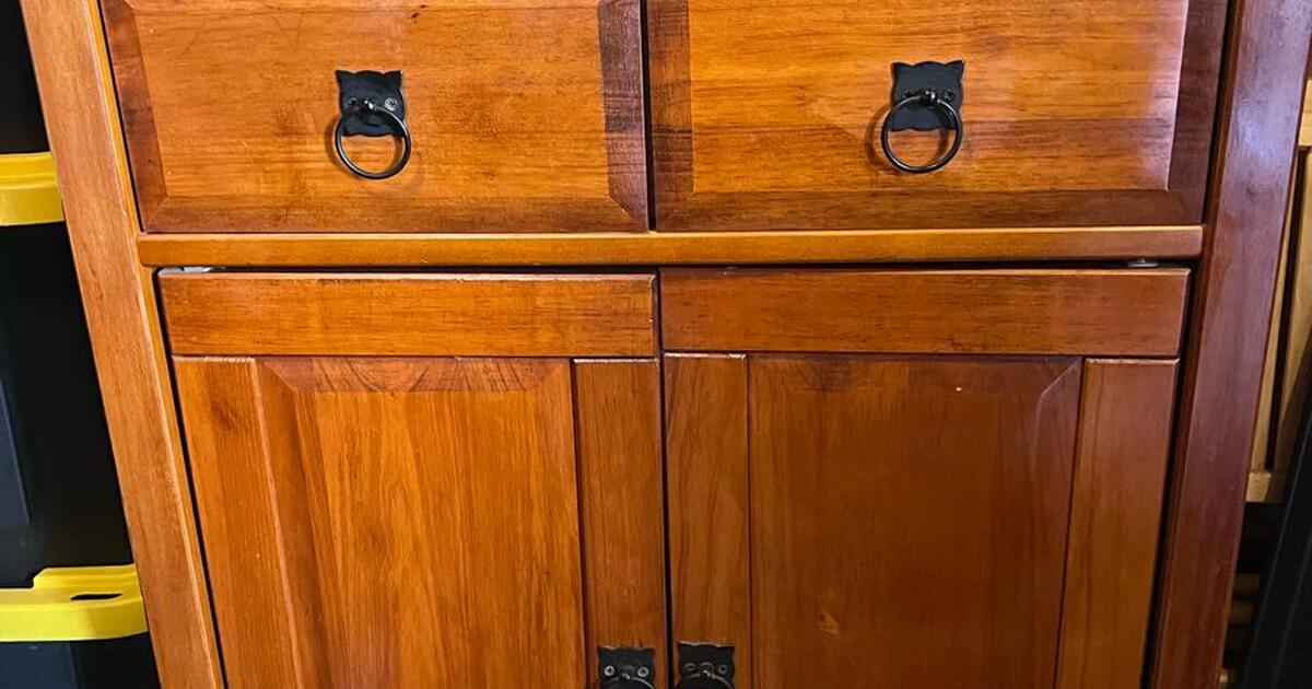 Coffee Bar 16 inch Depth 24 inch Width 34 inches Height for 40