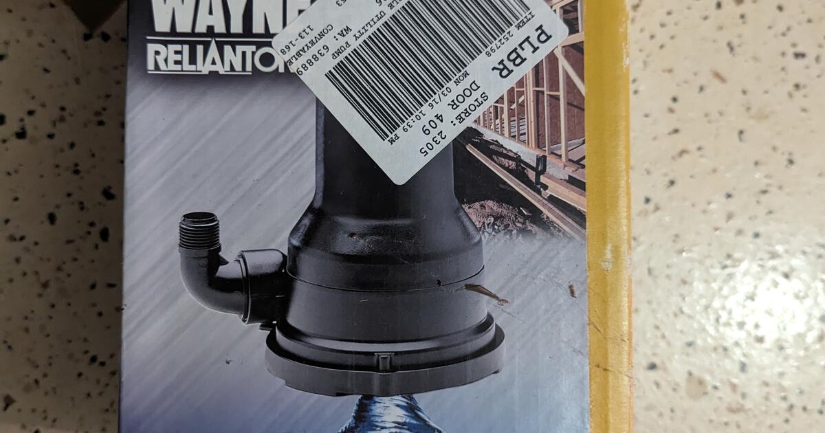 Wayne Submersible Utility pump 4/10 HP for 30 in Greensboro, GA