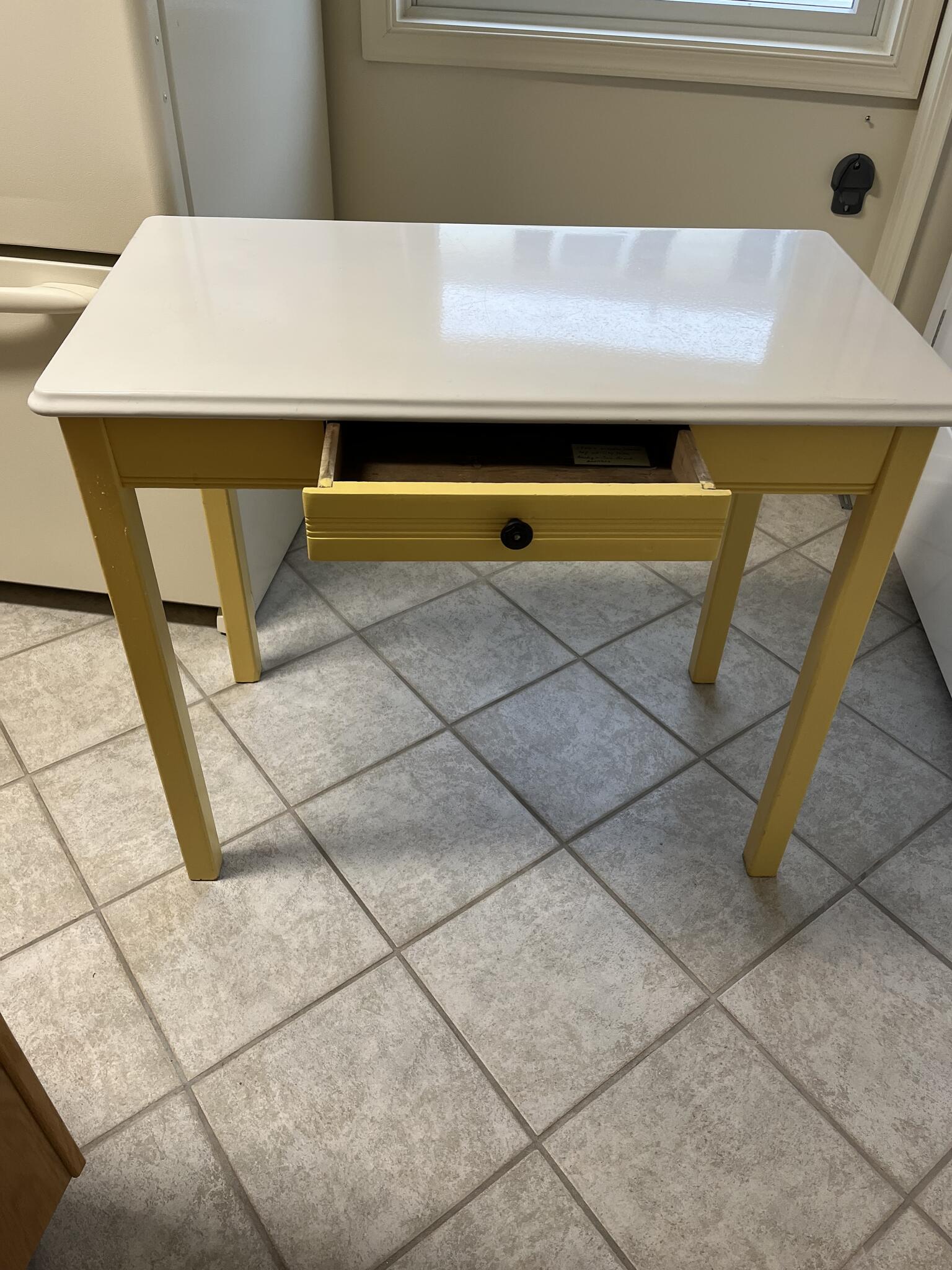 Vintage Metal top table for 50 in Selbyville, DE For Sale & Free — Nextdoor