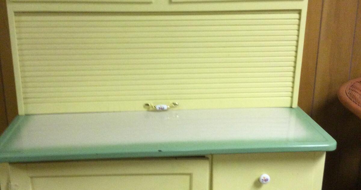 Antique Bakers hutch for 350 in Brighton, MI For Sale & Free — Nextdoor