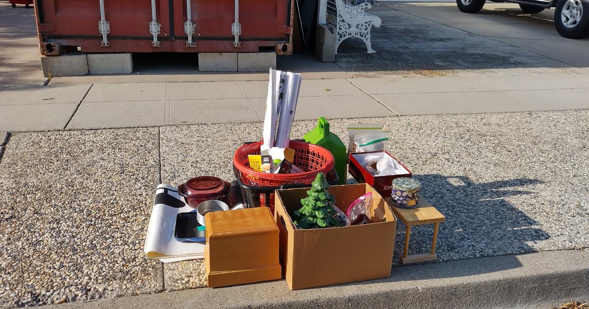 CURB ALERT .. FREE STUFF for Free in San Jose, CA | For Sale & Free ...