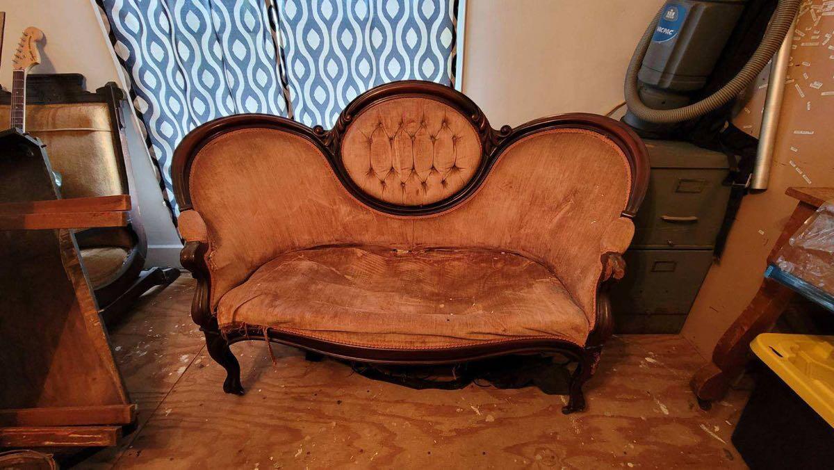 Antique furniture for Free in Terrell, TX | For Sale & Free — Nextdoor