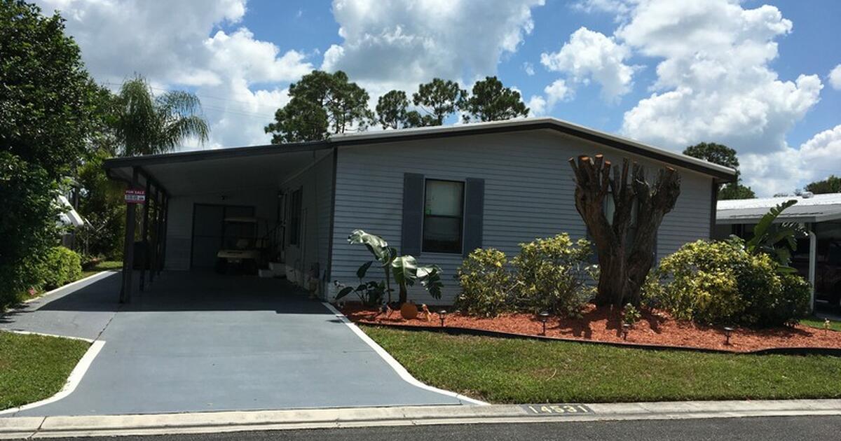 1988 Manufactured Home In Indianwood Golf & Country Club (REDUCED By