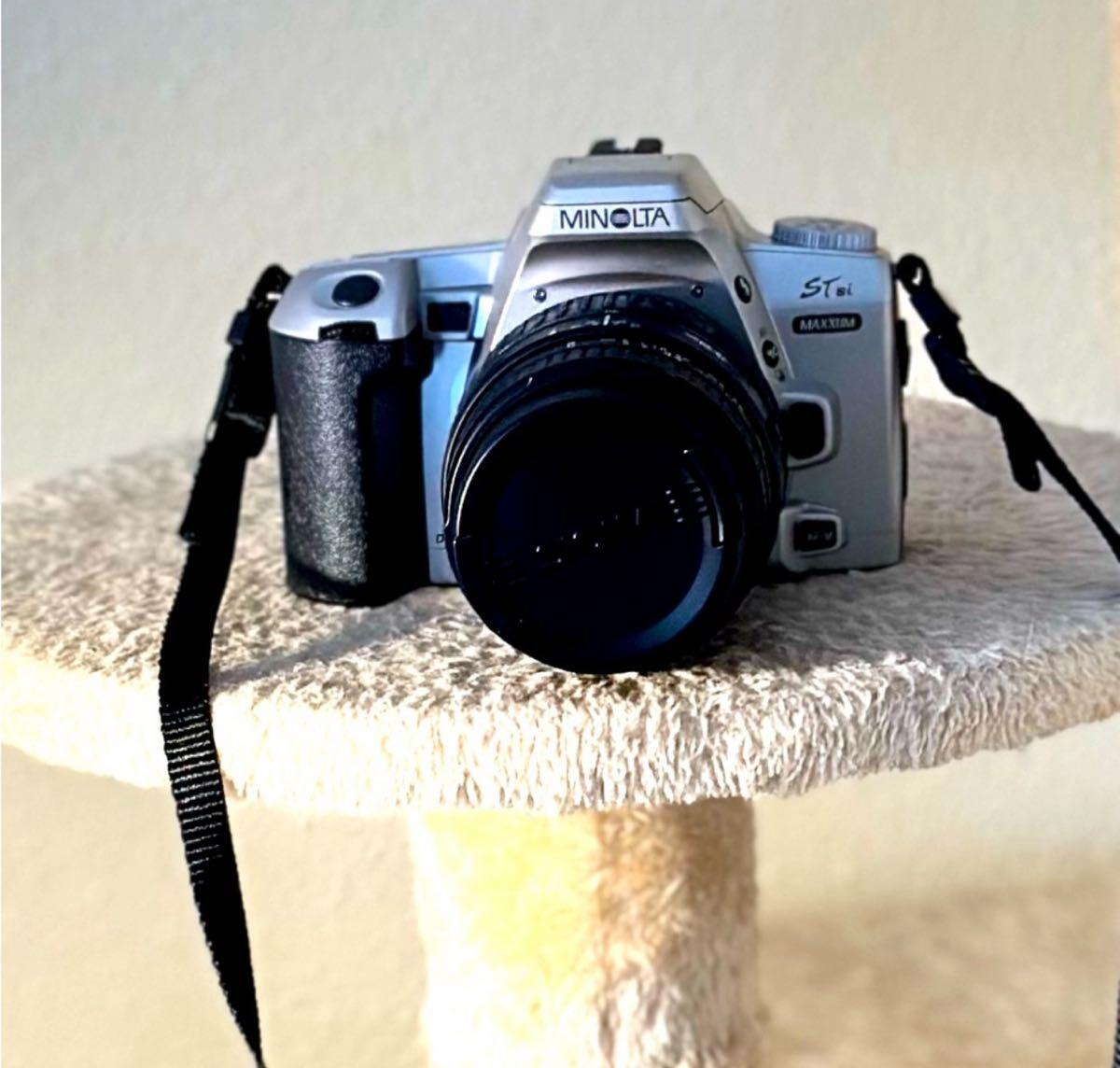 Konica Minolta Maxxum STsi Excellent condition for 50 in Houston, TX