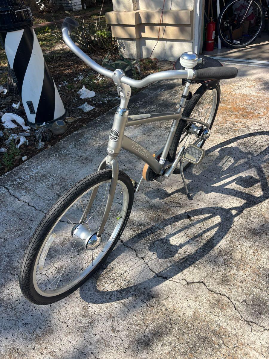 Trek Lime 3 Speed Auto Shift Bike In Very Good Condition For $150 In  Leesburg, FL | For Sale & Free  Nextdoor