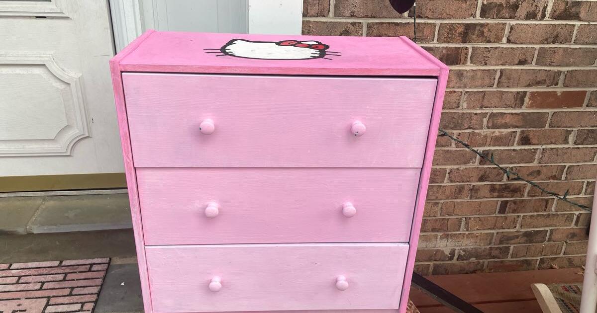 Small dresser for 15 in Gaithersburg, MD For Sale & Free — Nextdoor