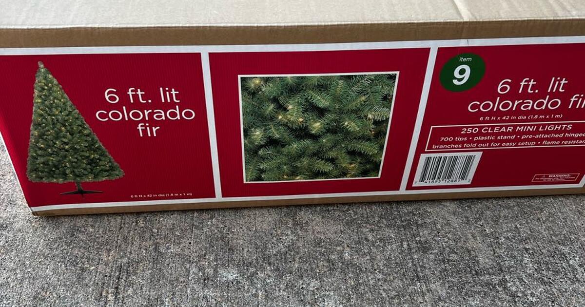 6ft Christmas tree (Colorado fir) for 20 in Katy, TX For Sale & Free — Nextdoor