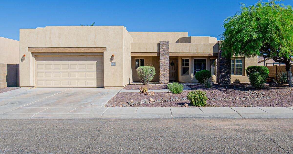 Beautiful And Well Below Market Estrella Mesa Del Sol Home for