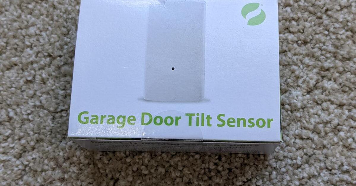Ecolink Garage Door Tilt Sensor, Model TILTZWAVE2 for 10 in New