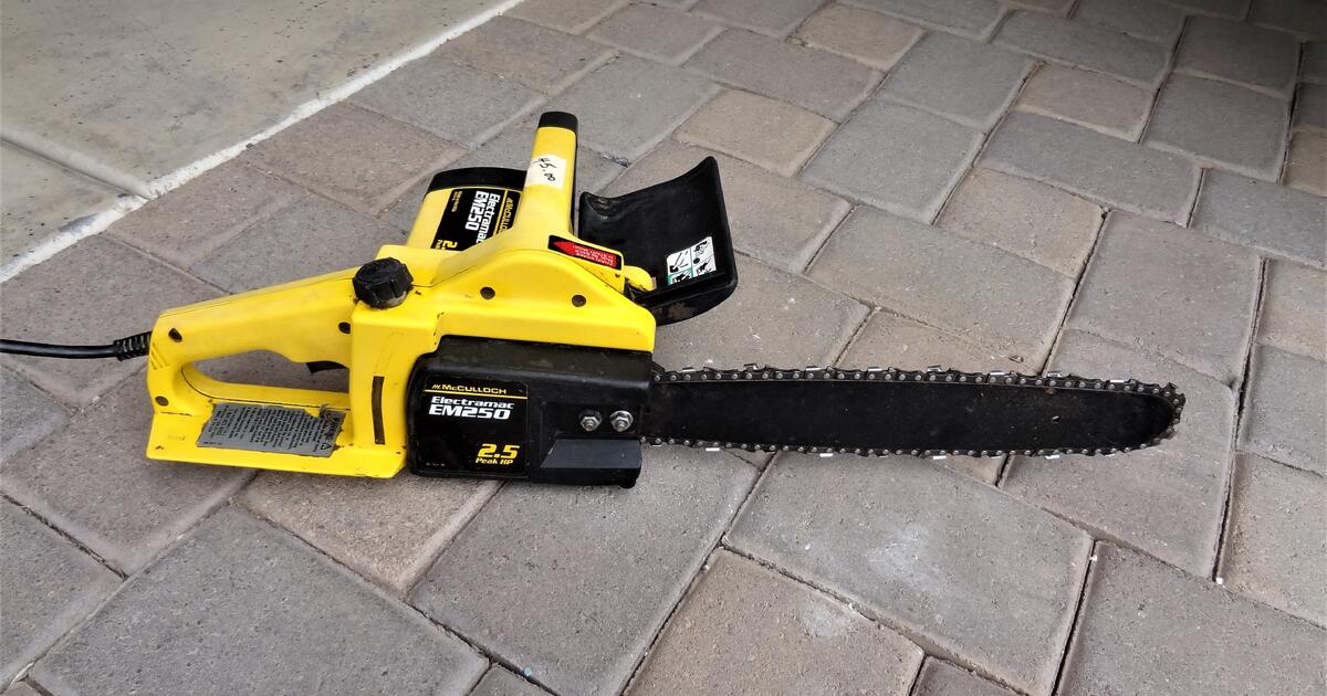 McColloch Electramac EM250 Chain Saw 14" Cutting Bar 2.5 H.P. for 40