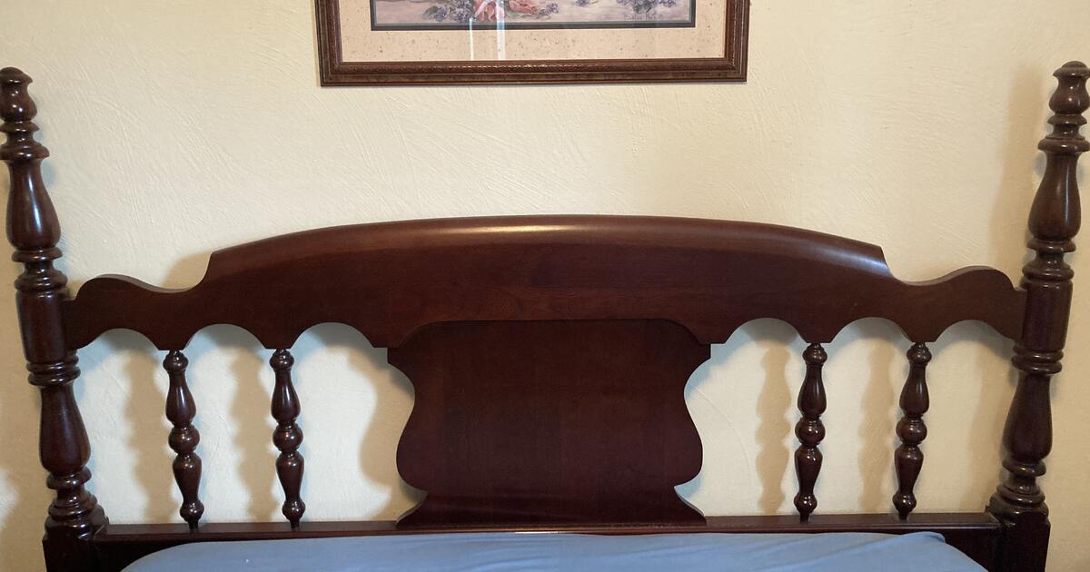 Bedroom furniture for Free in North Huntingdon, PA For Sale & Free