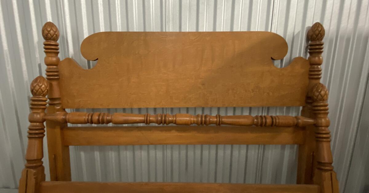 Bed 3/4 Size (Bigger than a Twin and smaller than a Full) for 25 in