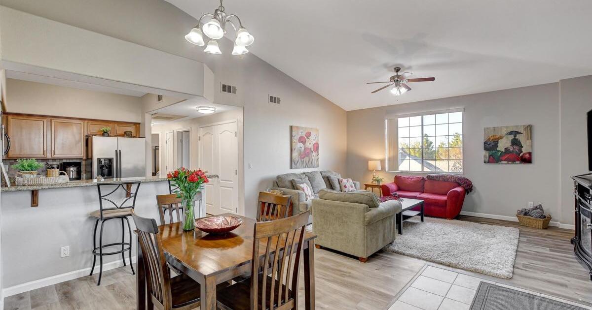 Summerlin Condo • 2 Bedroom, 2 Bath • 1,030 sf • 2nd Floor, Detached 1