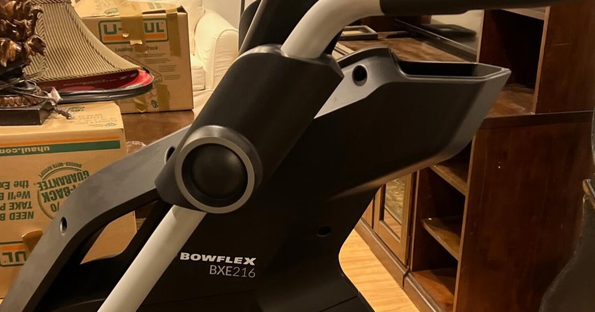 BowFlex BXE216 Elliptical Please read all info for Free in St