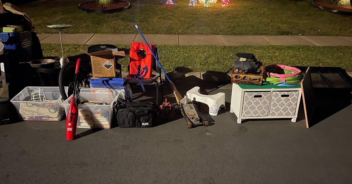 Curb Alert: Lots of Stuff!! for Free in Alexandria, VA | Finds — Nextdoor