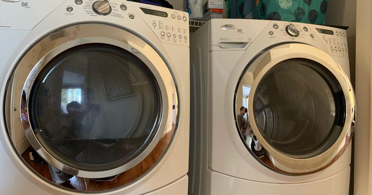 Whirlpool Duet steam washer and dryer for 420 in San Diego, CA For