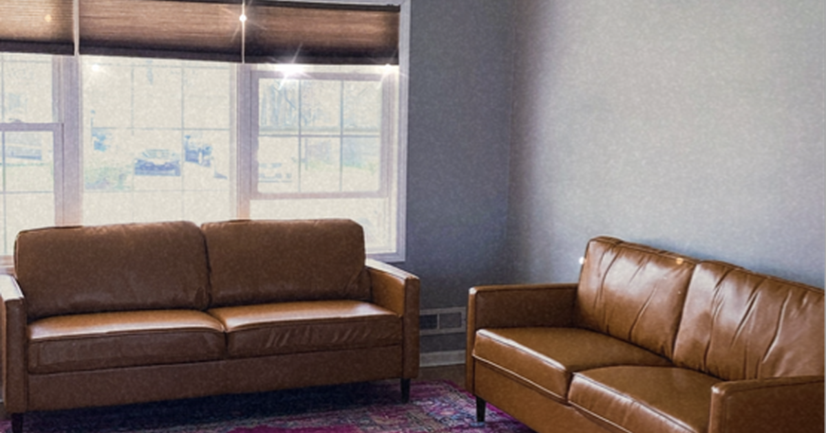 Leather couches for 400 in Kansas City, MO Finds — Nextdoor