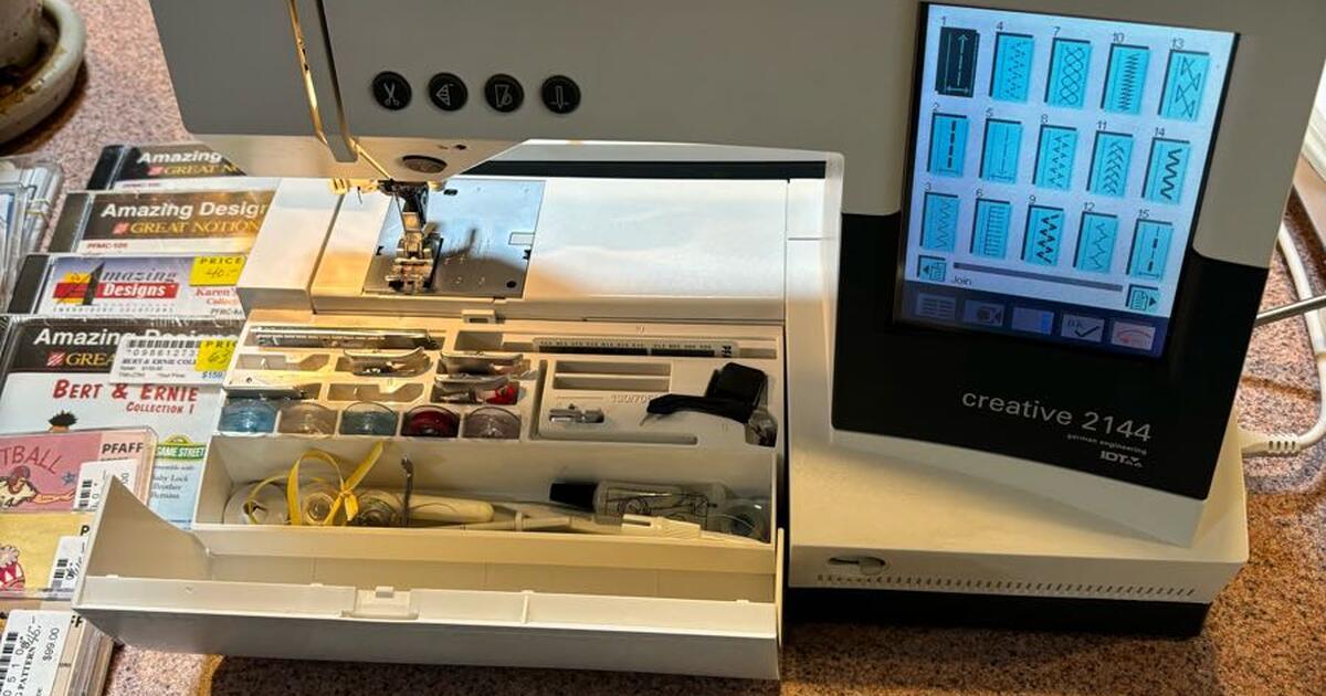Pfaff sewing machine ,embroidery and software in Yuma, AZ For Sale & Free — Nextdoor