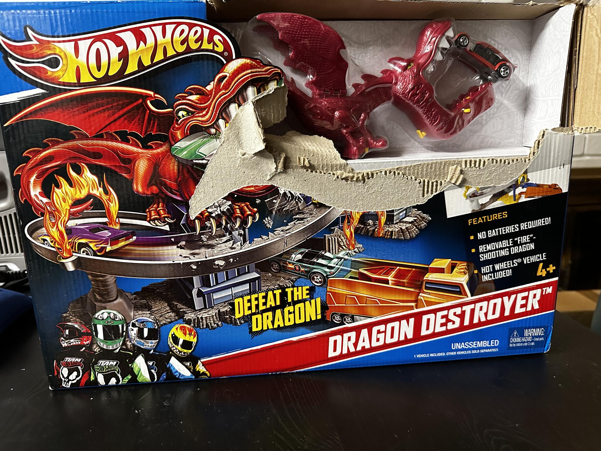 Hot Wheels Dragon Destroyer 