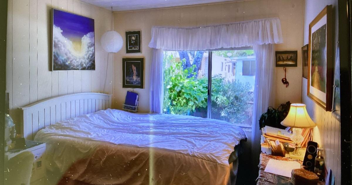 Room in shared mobile home for 850 in Rohnert Park, CA For Sale