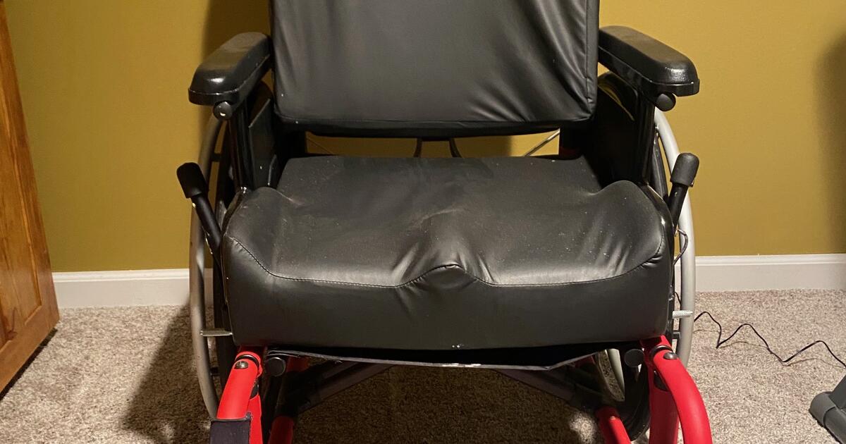 Custom made wheelchair for 200 in Mentor, OH For Sale & Free — Nextdoor