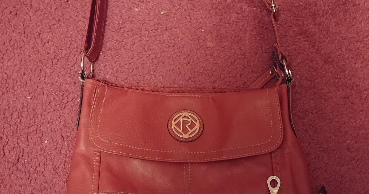 WOMENS BAG For 10 In Novelty OH Finds Nextdoor womens-bag-for-10-in-novelty-oh-finds-nextdoor