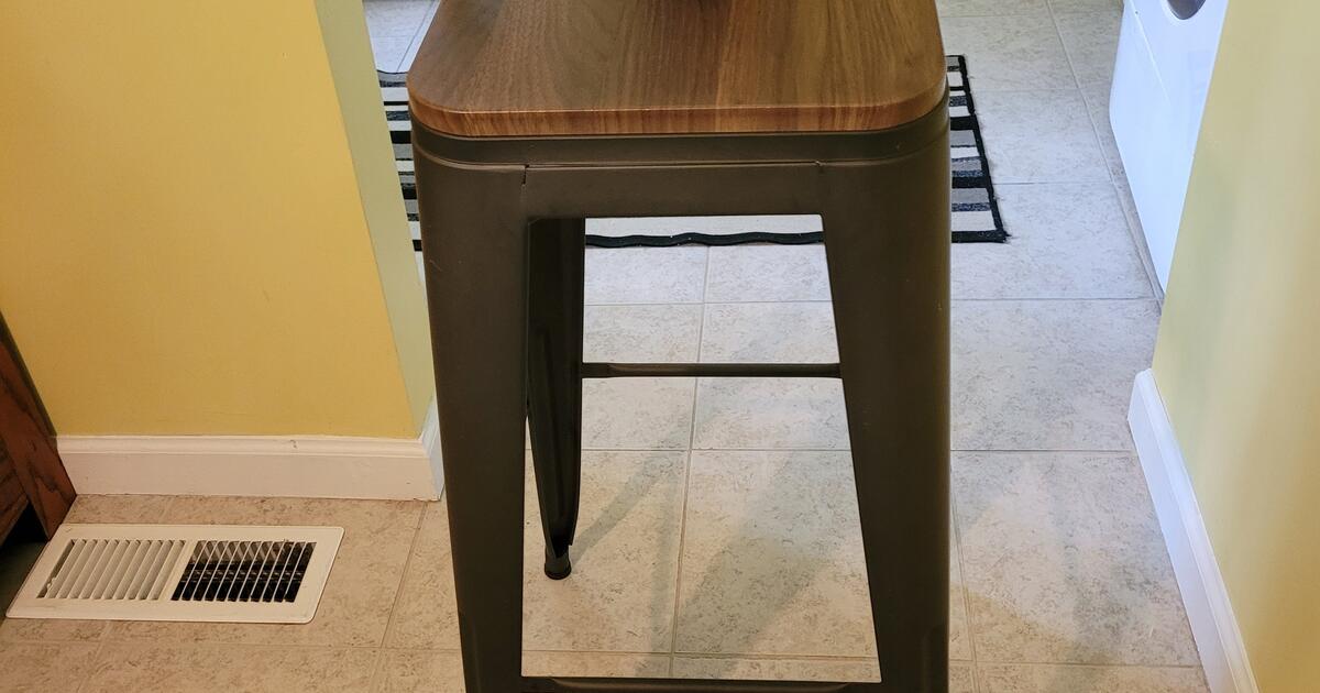 Bar Stools for 105 in Knoxville, TN For Sale & Free — Nextdoor