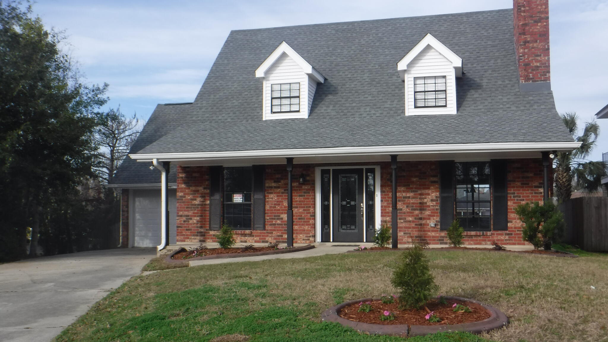 Prelisting Sale 3/4 bdrm 2 1/2 bath 2534 sq ft 409 Charles Ct for