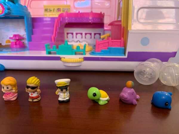 Squinkies cruise ship sales