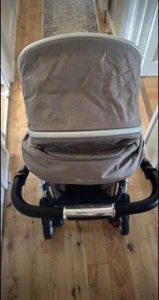 Mothercare Silver Cross Wayfarer Travel System Beige Colour For